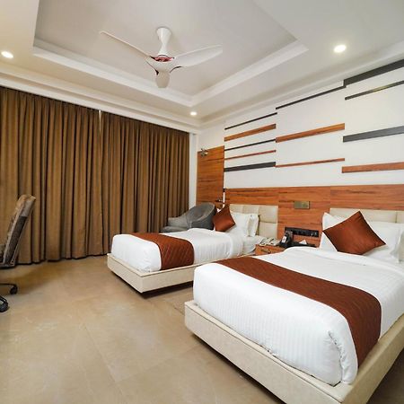 Classic Regency Alappuzha Bagian luar foto