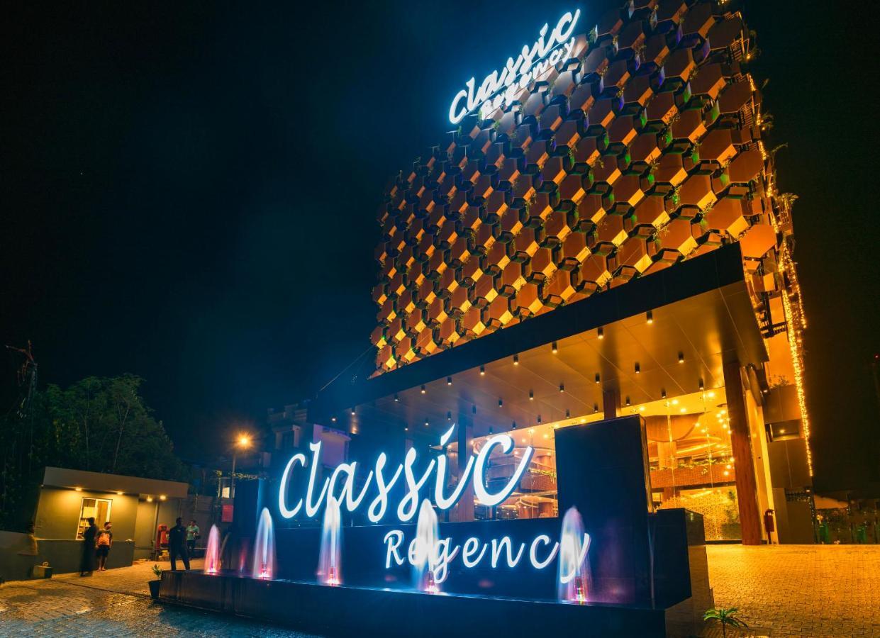 Classic Regency Alappuzha Bagian luar foto