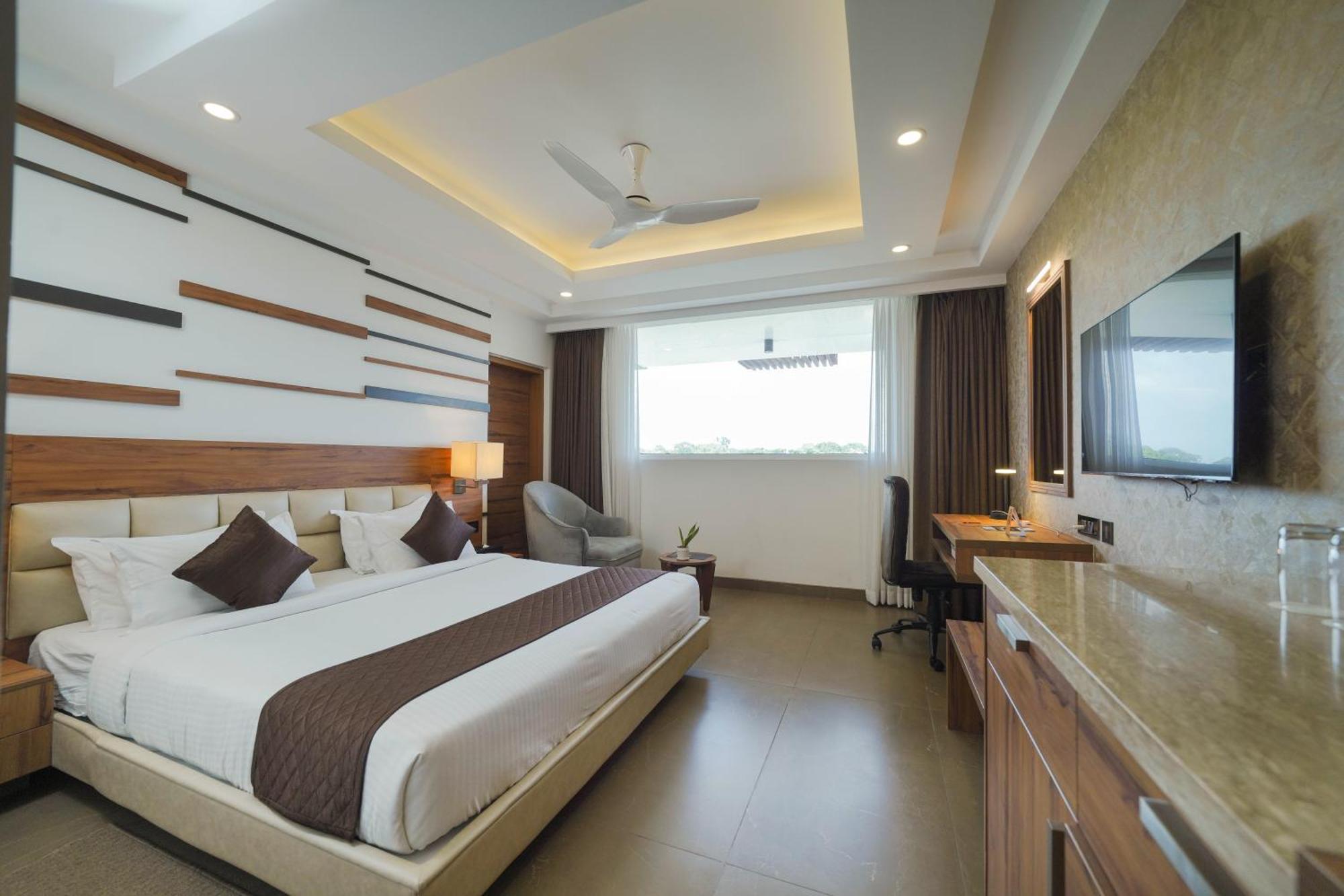 Classic Regency Alappuzha Bagian luar foto