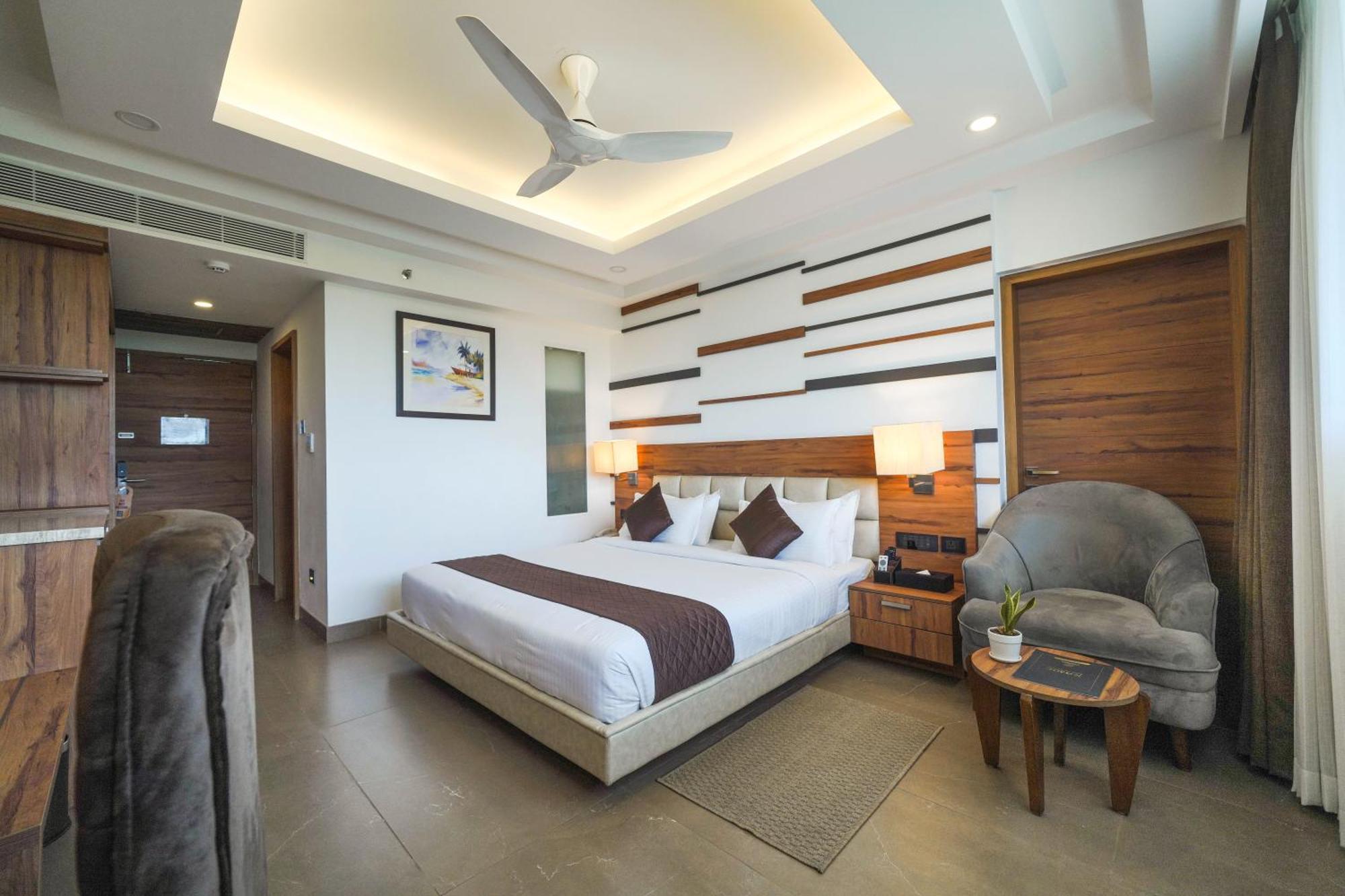 Classic Regency Alappuzha Bagian luar foto